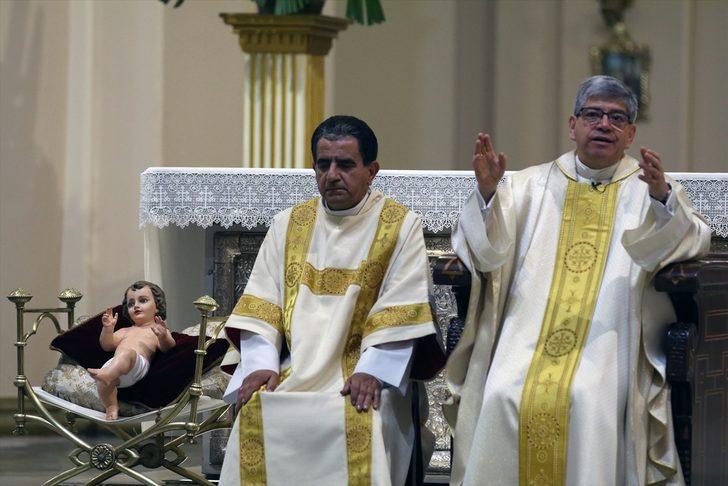 Kolombiya'nın başkenti Bogota'da Noel ayini G5