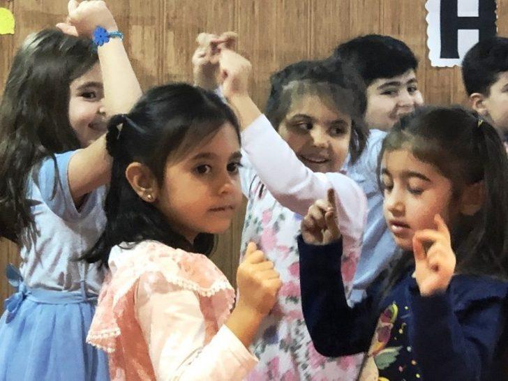 Minikler göz kamaştırdı G5