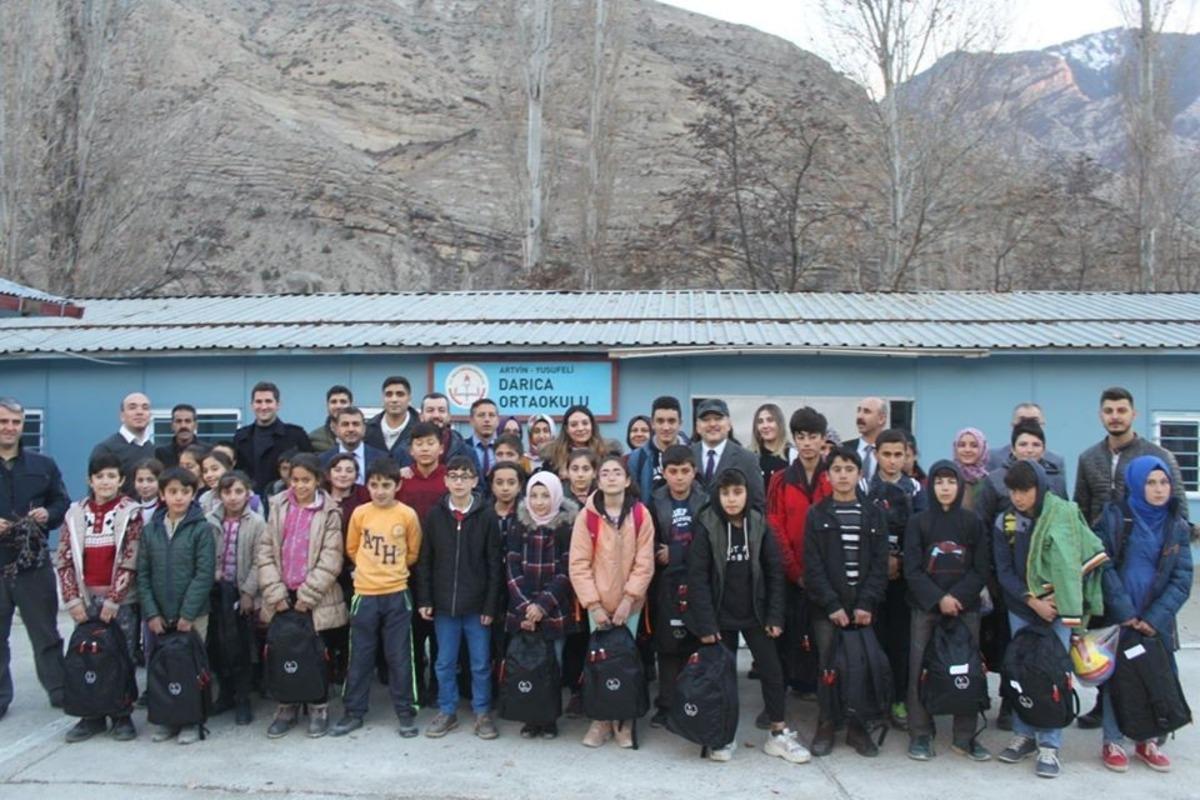 Gen&ccedil; m&uuml;fettişlerden g&ouml;n&uuml;ll&uuml;l&uuml;k kampanyası