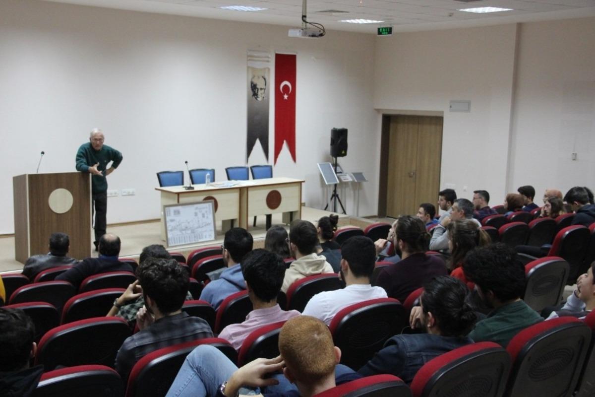 Kemer Denizcilik Fak&uuml;ltesi&rsquo;nde T&uuml;rkiye limanları konuşuldu