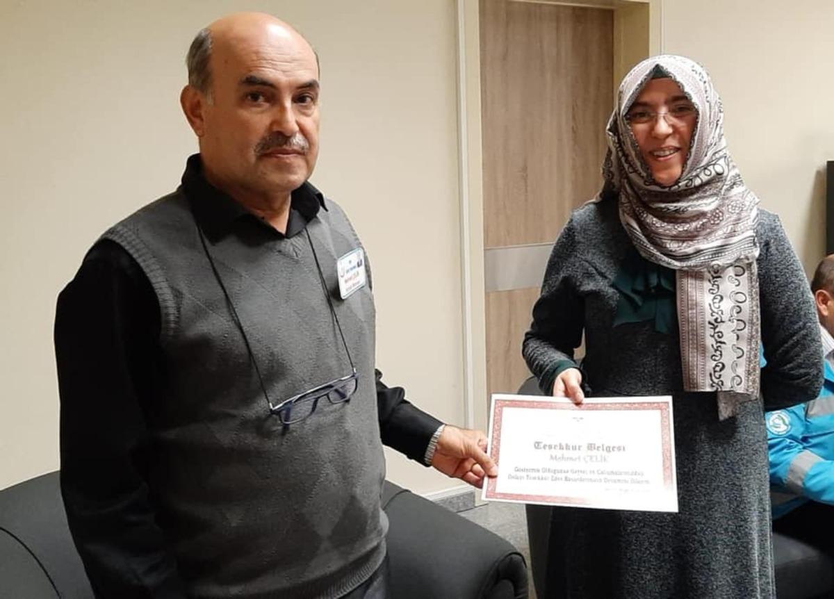 Devlet Hastanesinde 25 yıldır g&ouml;rev yapan personellere teşekk&uuml;r belgeleri verildi