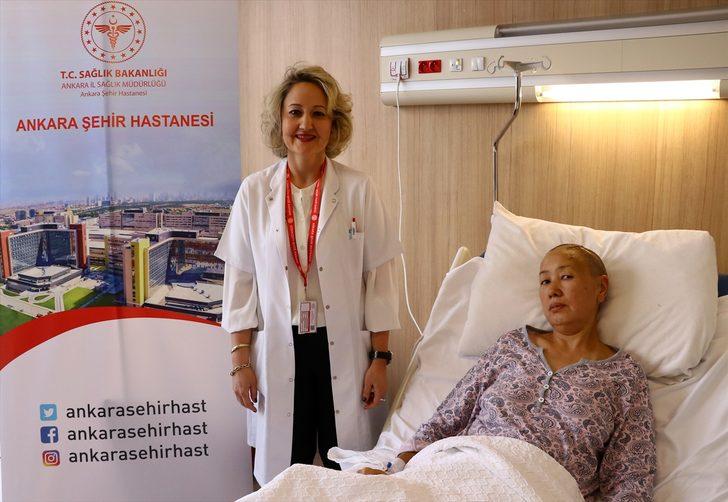 Parkinsonlu Kırgız hasta Türkiye'de sağlığına kavuştu G4