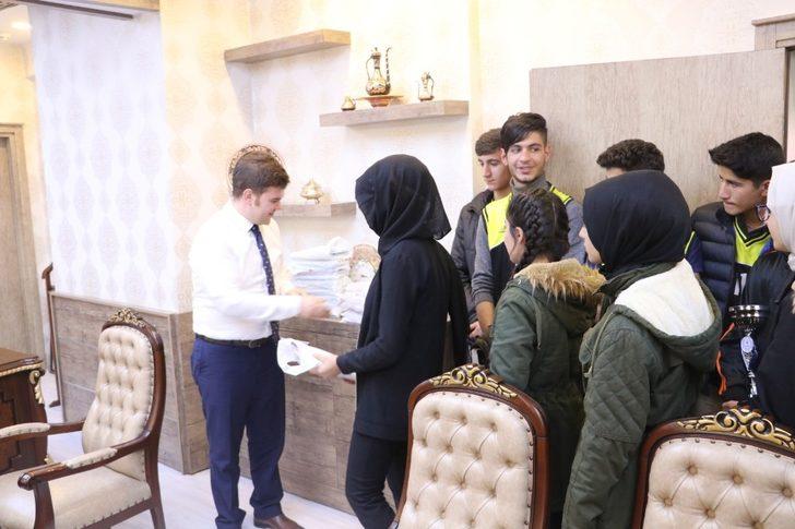 Kaymakam Karaloğlu,  dereceye giren öğrencilerle bir araya geldi G3