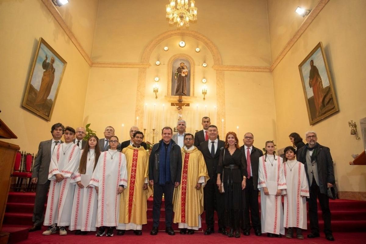 Başkan Se&ccedil;er, Noel ayinini izledi