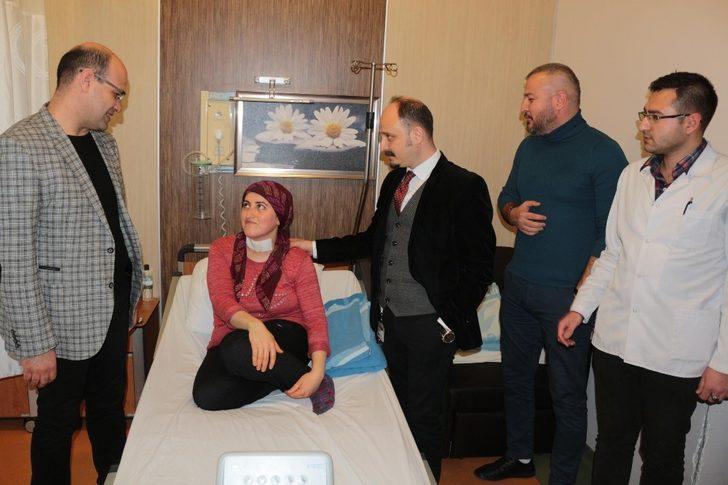 7 santimlik kanserli lenf bezleri 10 saatte temizlendi G2