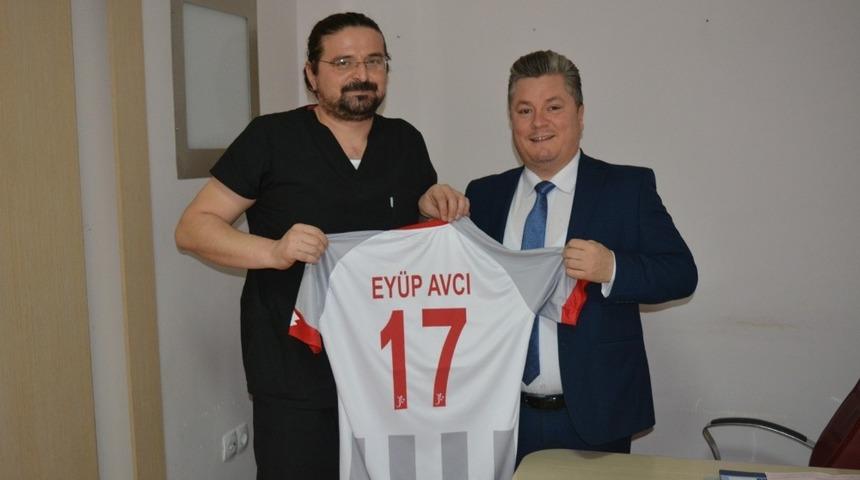 Do&ccedil;. Dr. Ey&uuml;p Avcı: &ldquo;Sağlıklı bir kalp i&ccedil;in spor yapın&rdquo;