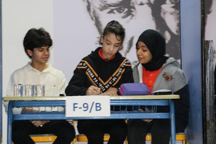 Gaziantep Kolej Vakfı’nda bilgi yarışması heyecanı G4