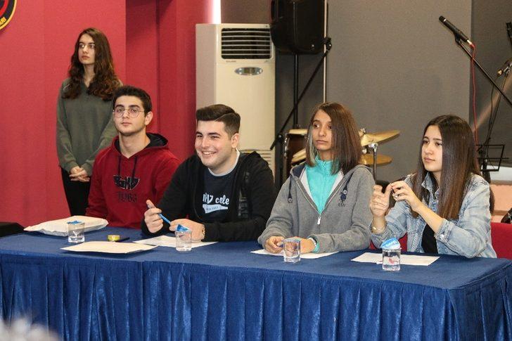 Gaziantep Kolej Vakfı’nda bilgi yarışması heyecanı G5