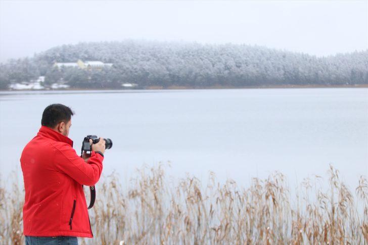 Kar Abant'ı beyaza bürüdü G4