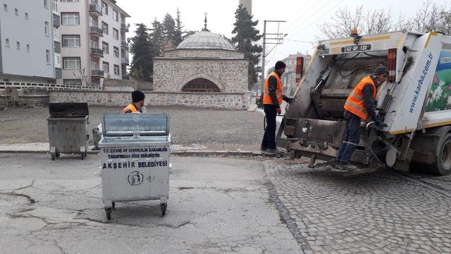 Akşehir’de çöp konteynerleri yenileniyor