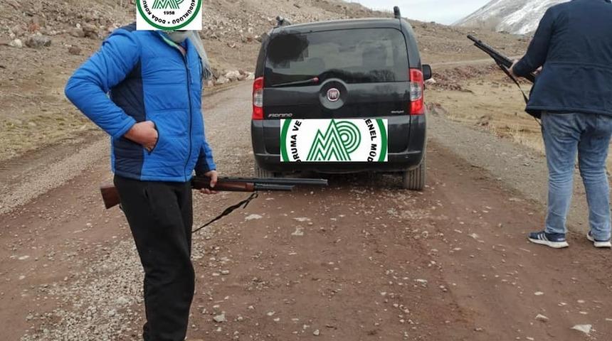 Iğdır&rsquo;da ka&ccedil;ak avcılara para cezası kesildi