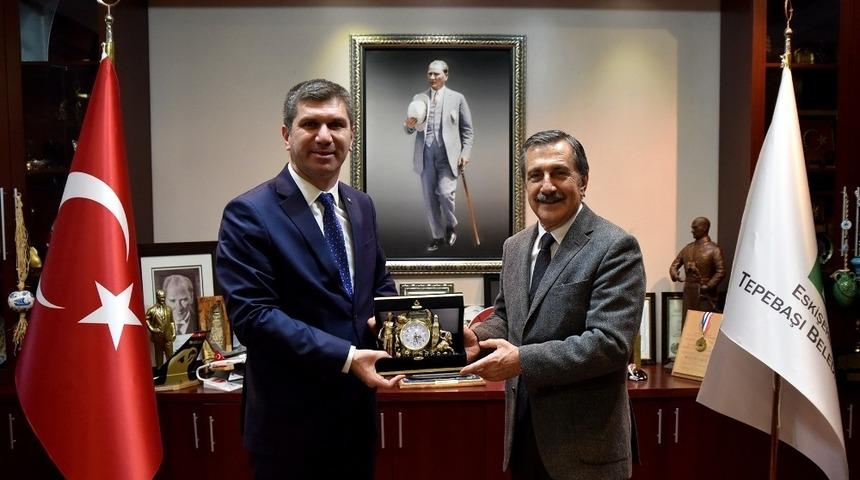 Başkan Ata&ccedil;, Burdur Belediye Başkanı Ercengiz&rsquo;i ağırladı