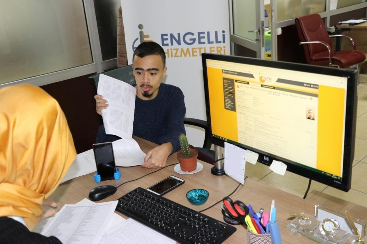 B&uuml;y&uuml;kşehir&rsquo;den engelli bireylere E-KPSS tercih danışmanlığı hizmeti