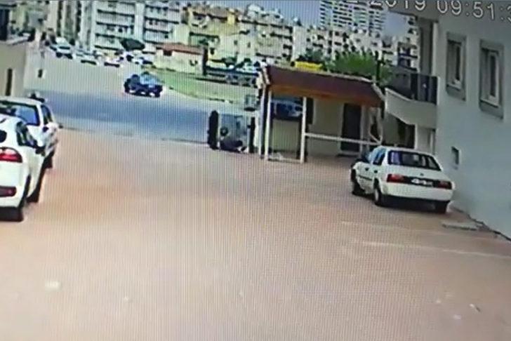 Hatay'da şiddetli rüzgar yaşlı kadını böyle savurdu G2