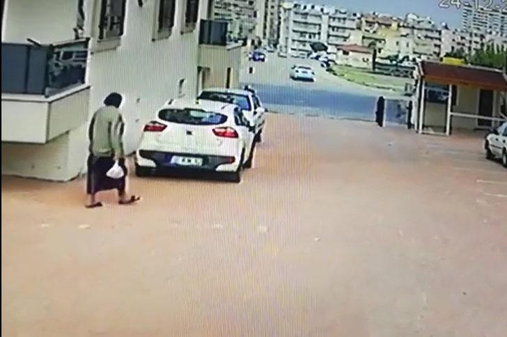 Hatay'da şiddetli rüzgar yaşlı kadını böyle savurdu G5