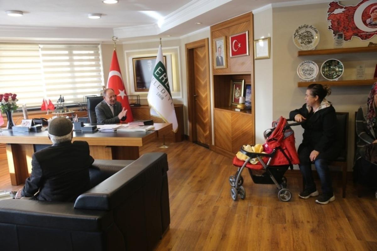 Başkan Opruk&ccedil;u hemşehrileri ile kucaklaşmaya devam ediyor