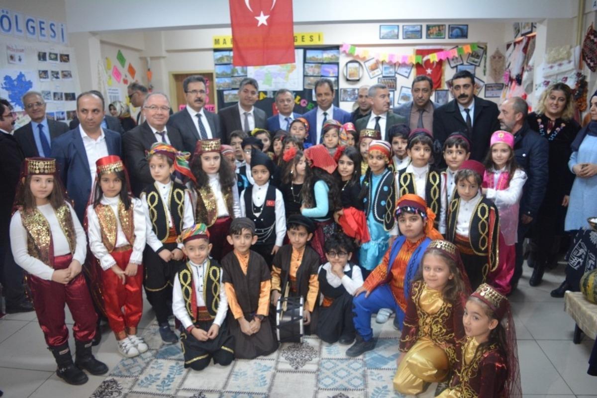 Yedi b&ouml;lge yedi renk etkinliği d&uuml;zenlendi