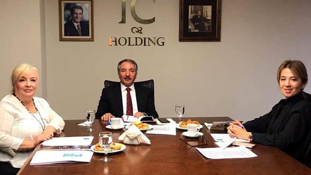 AİÇÜ Rektörü Prof. Dr. Karabulut, IC Vakfı yöneticileri ile bir araya geldi