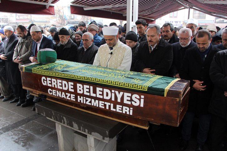 Osmanlı Devleti'nin son ulemalarından Yusuf Şengönül'ün cenazesine 3 bin kişi katıldı G1