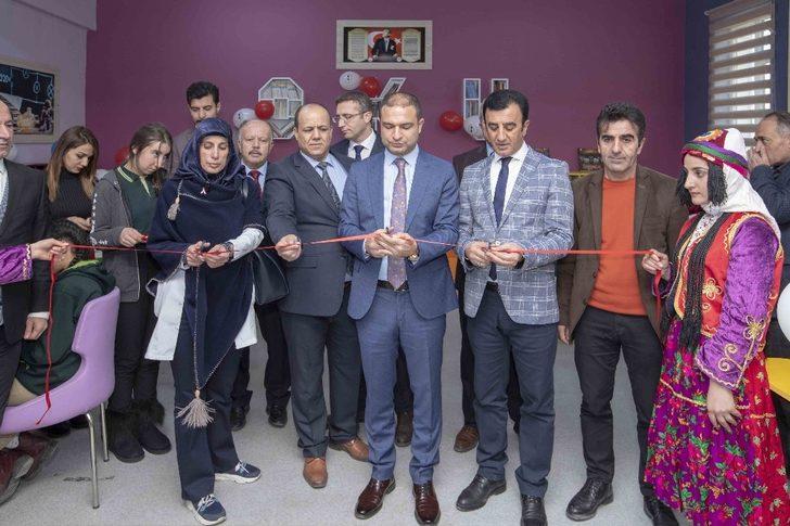 Kaymakam Aslan’dan Z-Kütüphane açılışı G5