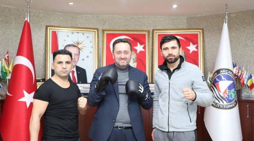 D&uuml;nya Şampiyonundan Başkan Yanmaz&rsquo;a Ziyaret