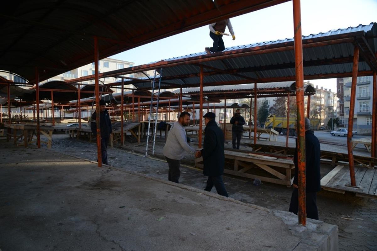 Kırşehir Belediyesi, pazar yerinde d&uuml;zenleme yaptı