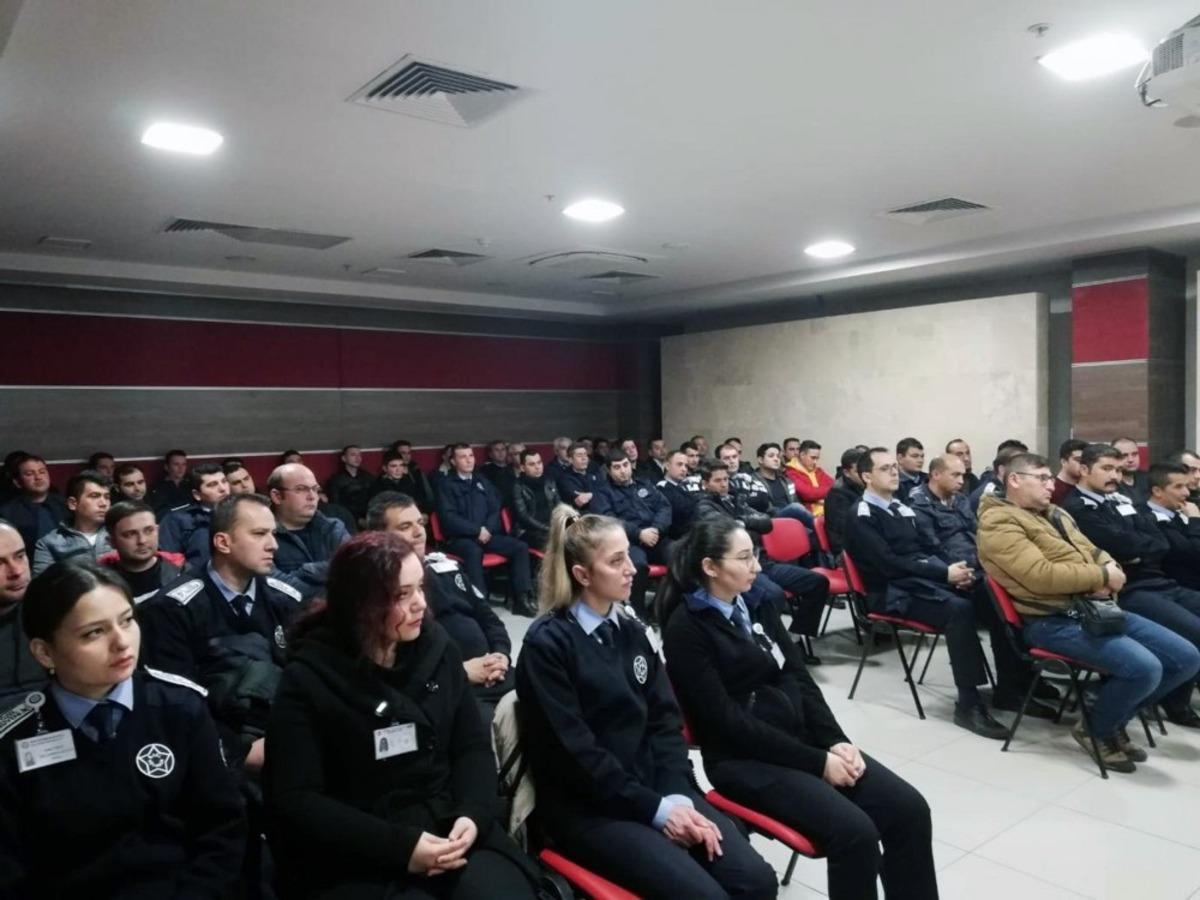 Muğla B&uuml;y&uuml;kşehirden iletişim eğitimi