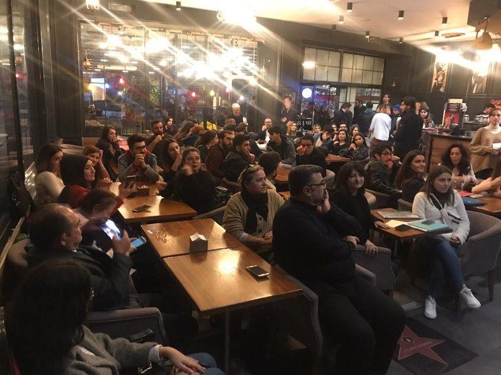 Üniversitede edebiyat kapışması G2