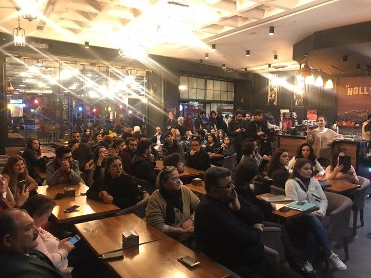 Üniversitede edebiyat kapışması G3