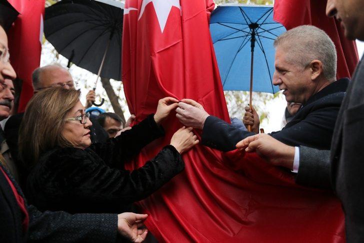 Şahin, Yeşilsu esnafının bayramını kutladı G4