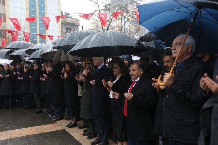 Şahin, Yeşilsu esnafının bayramını kutladı G5