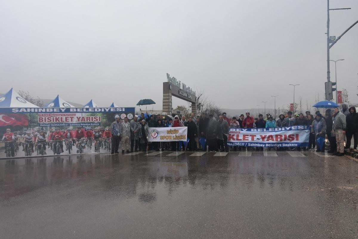 Kurtuluş Kupası i&ccedil;in pedal &ccedil;evirdiler