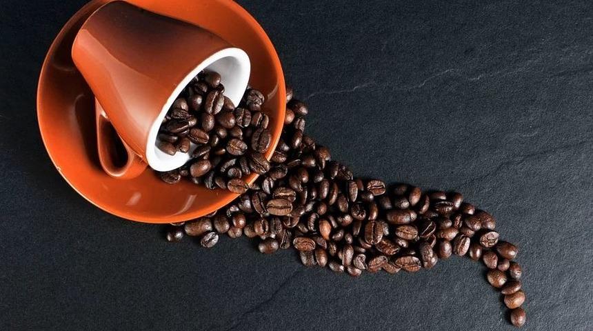 Günde içilen 4 fincan kahve kilo alımını önleyebilir