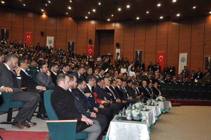 Kars’ta  “Fetihleri Anlamak Fatihleri Anmak 2” paneli G4