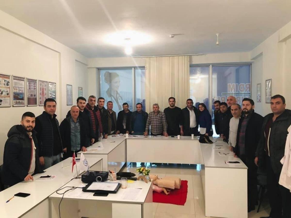 K&ouml;rfez Belediyesi personeline ilk yardım eğitimi