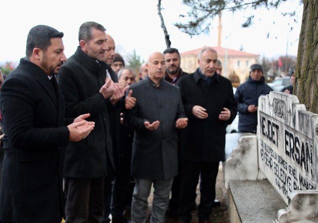 Belediye Başkanı Rasim Arı’dan Necdet Ersan’ın kabrine ziyaret