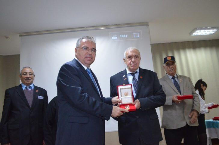 Didim’de 31 Kıbrıs gazisine berat ve madalyaları törenle verildi G2