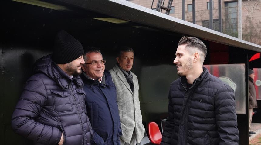 Mert Çetin'den eski takımı Gençlerbirliği'ne ziyaret