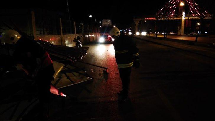 Van’da rüzgar çatı uçurdu G5