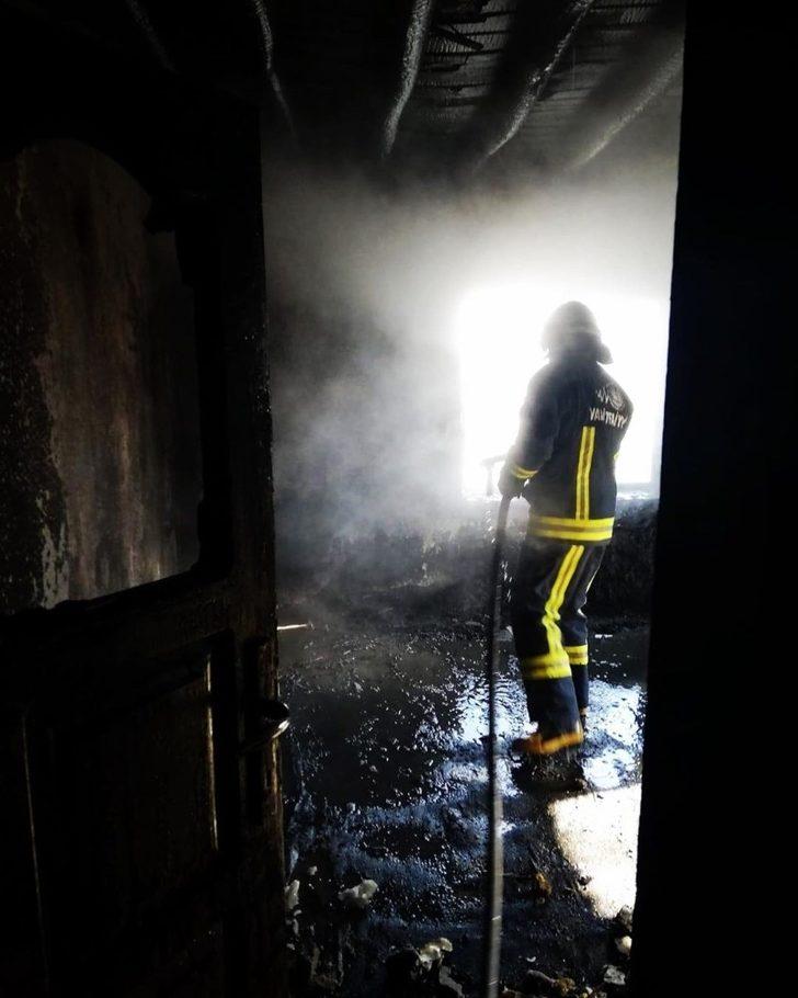 Başkale’de ev yangını G3