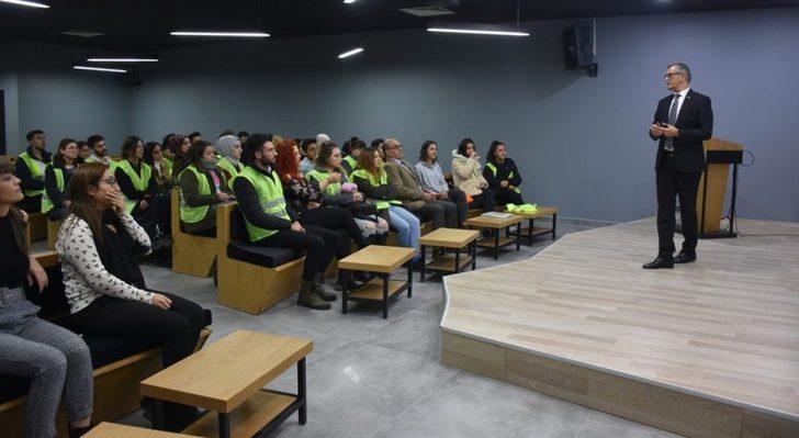 DPÜ Güzel Sanatlar Fakültesi’nden Seramik Fabrikası’na teknik gezi G5