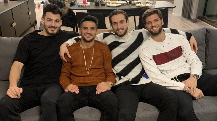 Yusuf Yazıcı arkadaşlarıyla hasret giderdi