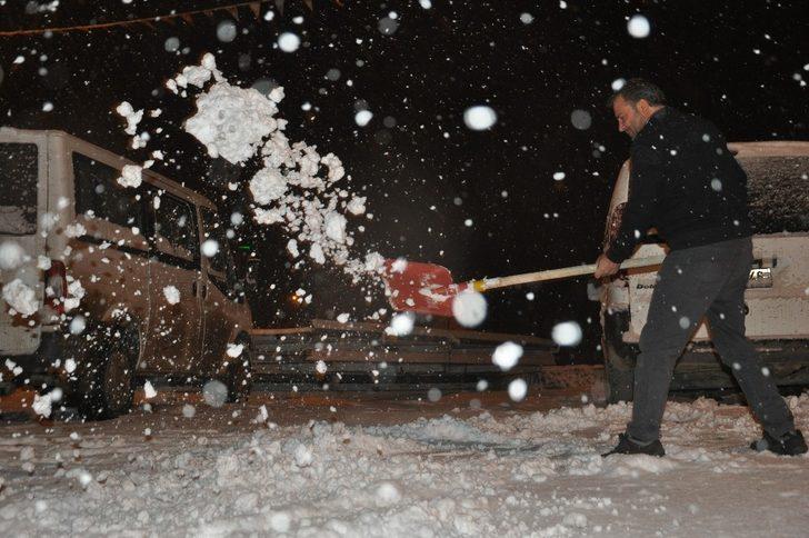 Yüksekova beyaza büründü G1