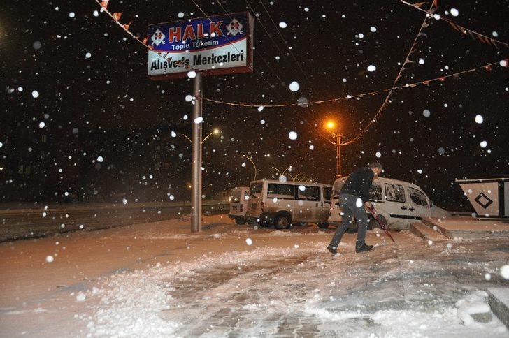 Yüksekova beyaza büründü G3