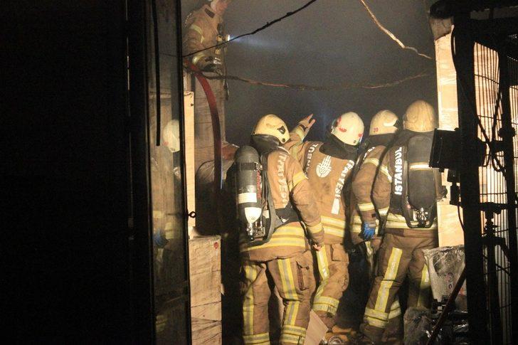 Yer: İstanbul! Ekipleri alarma geçiren yangın! G5