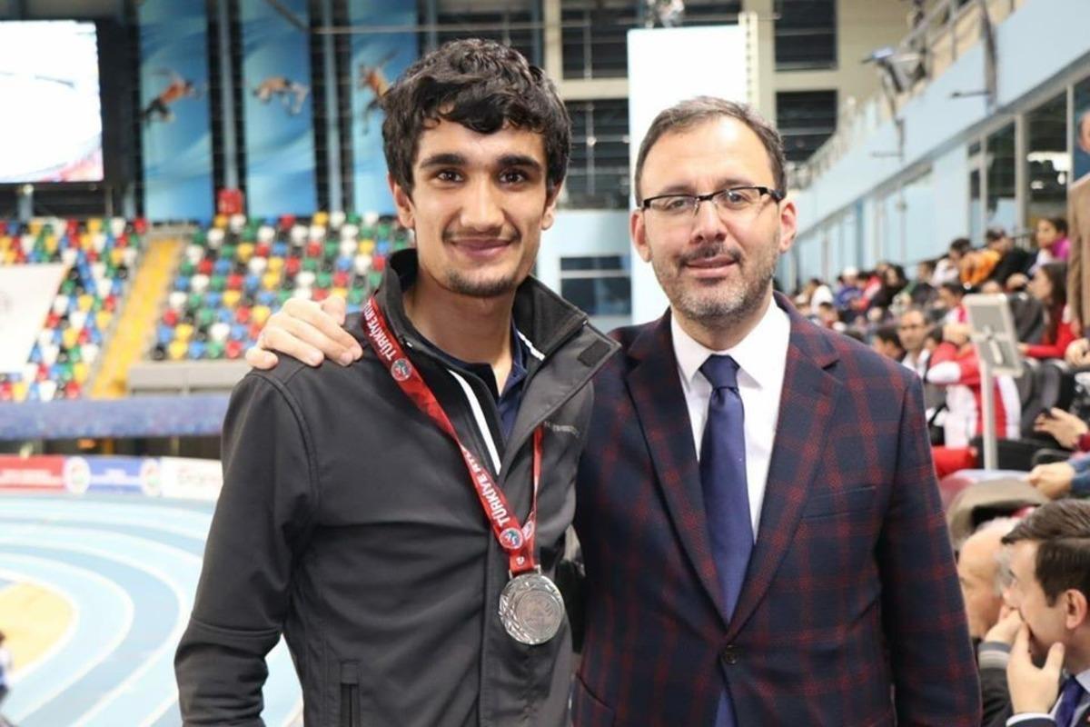 Vanlı atlet T&uuml;rkiye ikincisi oldu