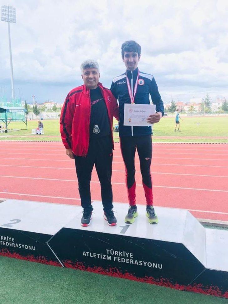 Vanlı atlet Türkiye ikincisi oldu G3