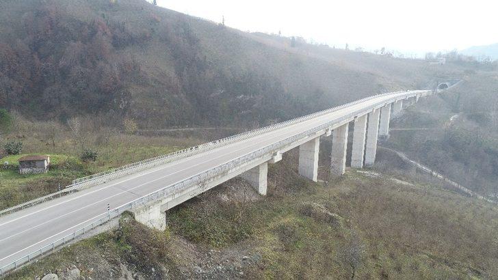 50 ili ilgilendiren Karadeniz-Akdeniz Yolu’nun yüzde 95’i tamamlandı G2