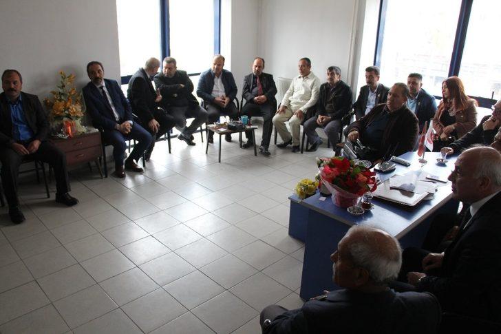 Başkan Tuncel muhtarların yeni yıllını kutladı G2