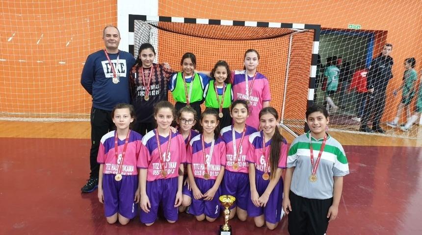 Şampiyon Mehmet Akif Ersoy Ortaokulu